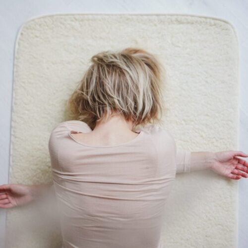 Late night Yin + yoga nidra / joulukuu